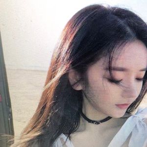 Meet your Posher, Tiffan.y